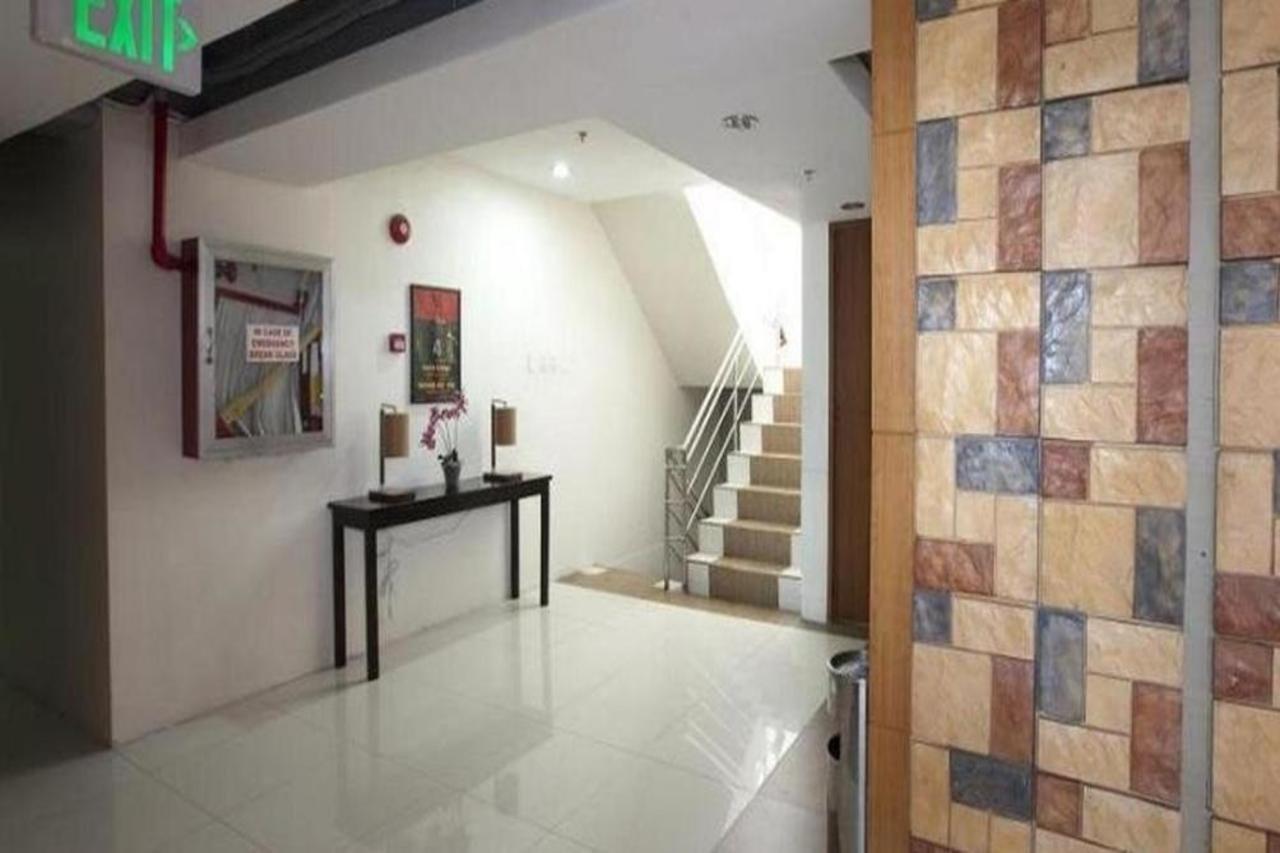 Valleyfront Hotel Cebu Extérieur photo